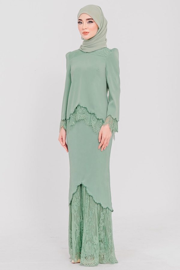 Camilla green 4 Camilla green 4