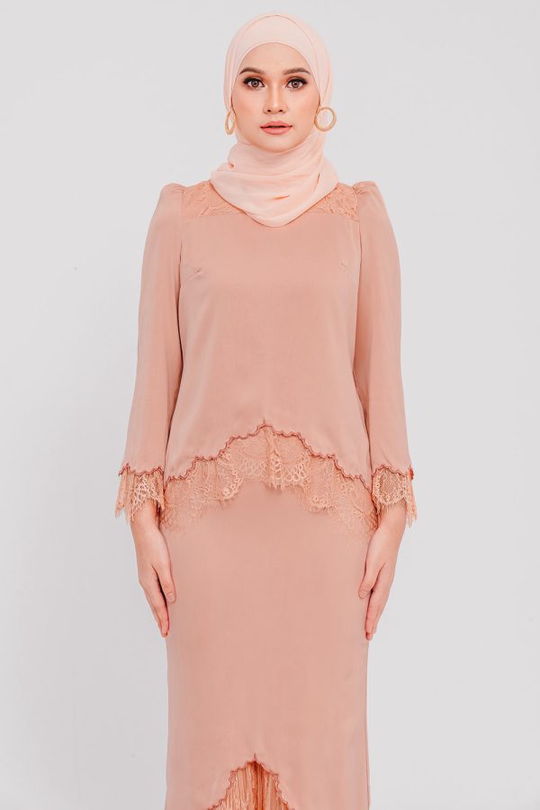 Camilla salmon 2 Camilla salmon 2