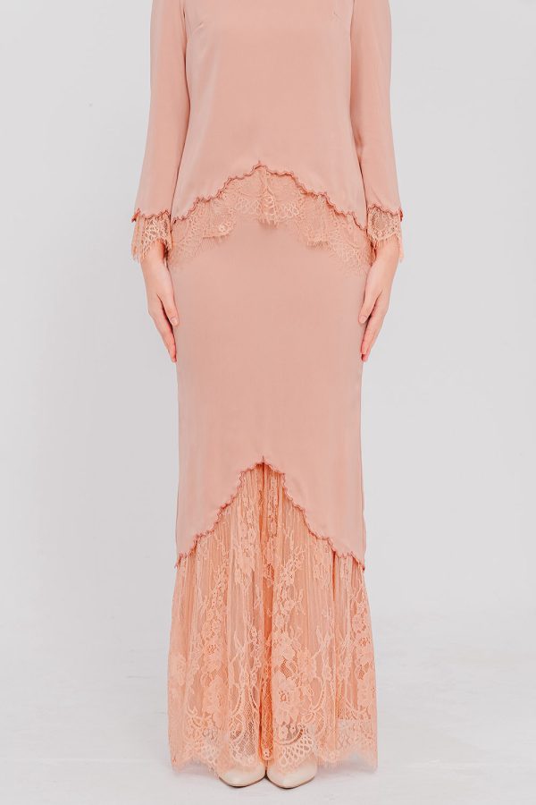 Camilla salmon 3 Camilla salmon 3