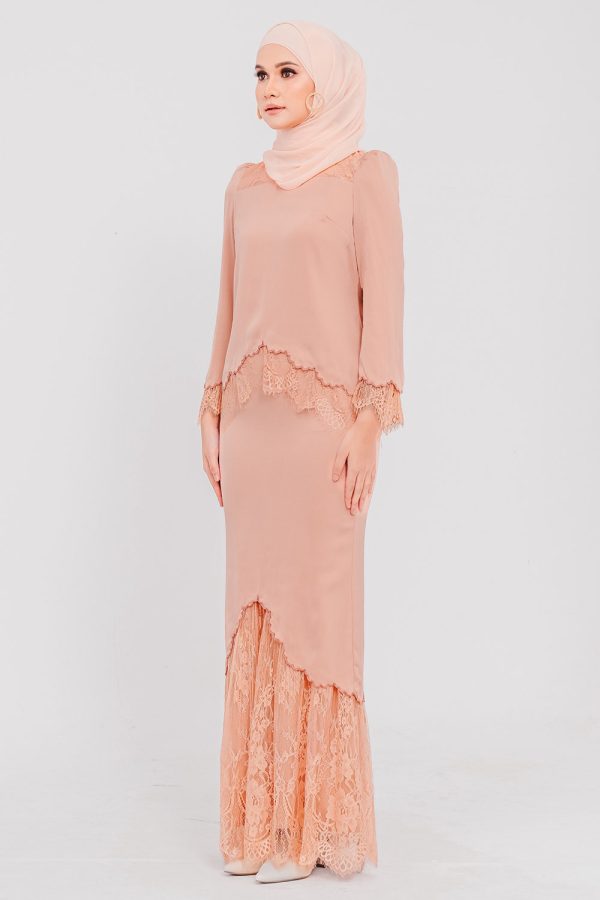 Camilla salmon 4 Camilla salmon 4