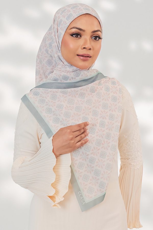 izzy greenishpeach 2 izzy greenishpeach 2