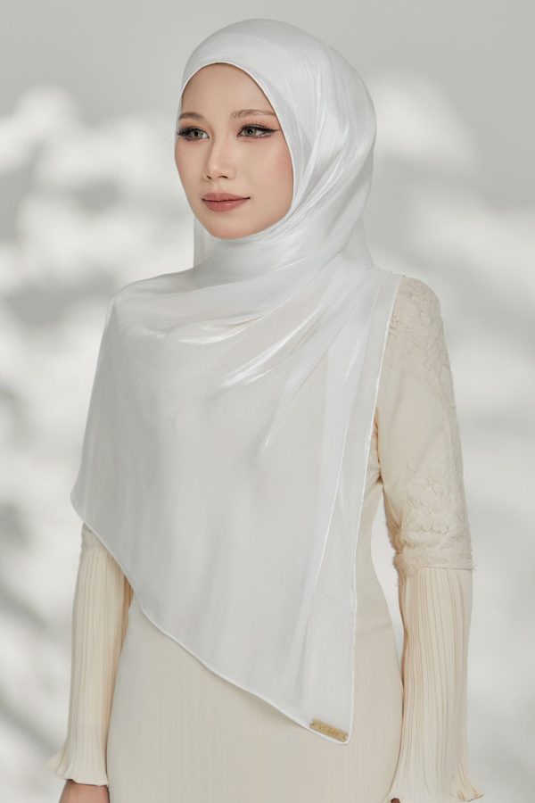 Shimmer.white2 Shimmer.white2