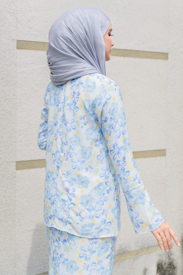 poppy.blue.5 poppy.blue.5