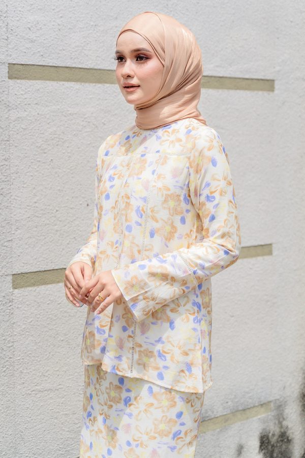 poppy.nude.4 poppy.nude.4