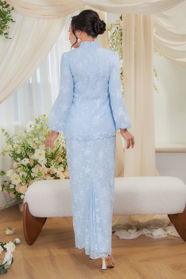 CHARLOTE.BLUE.3 CHARLOTE.BLUE.3