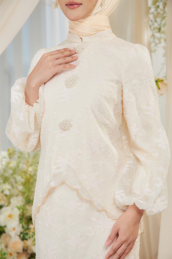 CHARLOTE.YELLOW.2 CHARLOTE.YELLOW.2