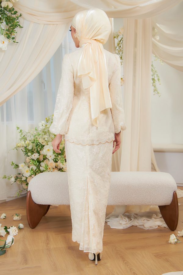 CHARLOTE.YELLOW.3 CHARLOTE.YELLOW.3