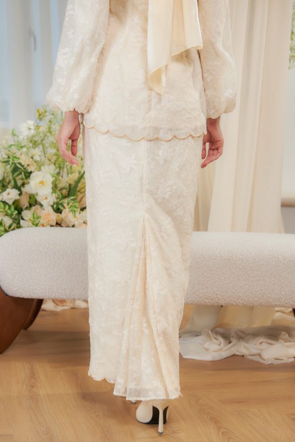 CHARLOTE.YELLOW.4 CHARLOTE.YELLOW.4