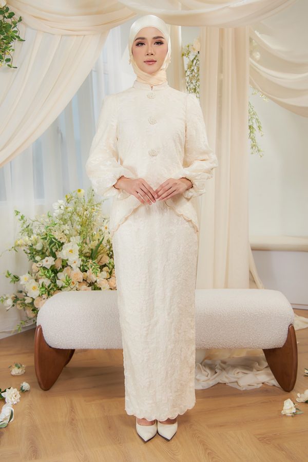 CHARLOTE.YELLOW.6 CHARLOTE.YELLOW.6