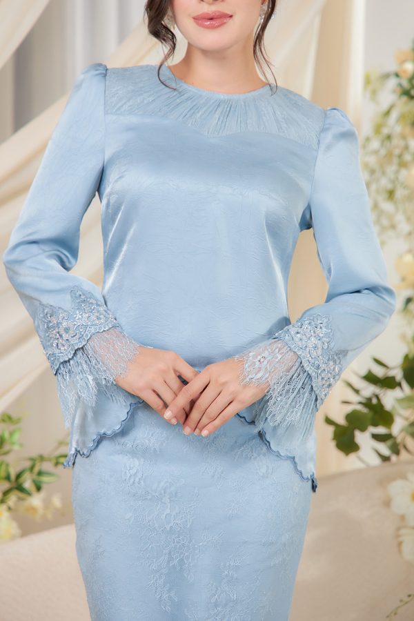 NAYLA.BLUE.2 NAYLA.BLUE.2