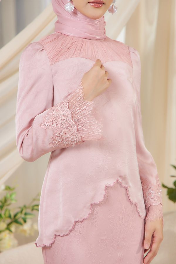 NAYLA.PINK.2 NAYLA.PINK.2