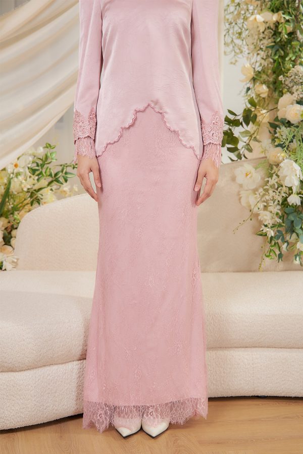 NAYLA.PINK.6 NAYLA.PINK.6