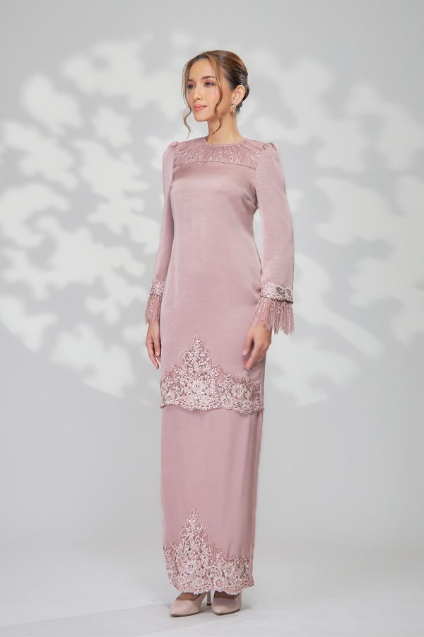 ARABELLA.ROSEBROWN.2 ARABELLA.ROSEBROWN.2