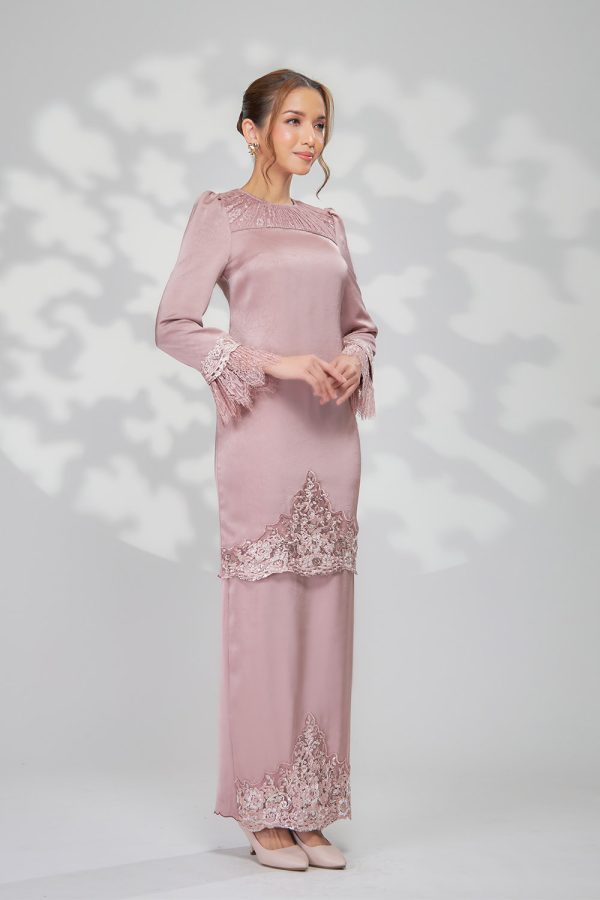 ARABELLA.ROSEBROWN.3 ARABELLA.ROSEBROWN.3