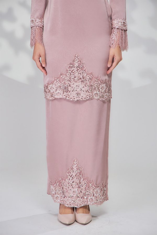 ARABELLA.ROSEBROWN.5 ARABELLA.ROSEBROWN.5