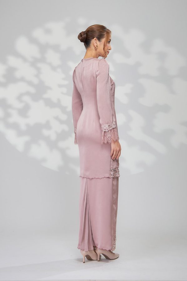 ARABELLA.ROSEBROWN.6 ARABELLA.ROSEBROWN.6