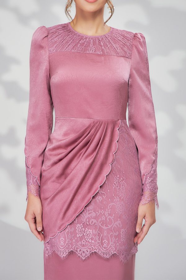 DAPHNE.DUSTYMAGENTA.3 DAPHNE.DUSTYMAGENTA.3