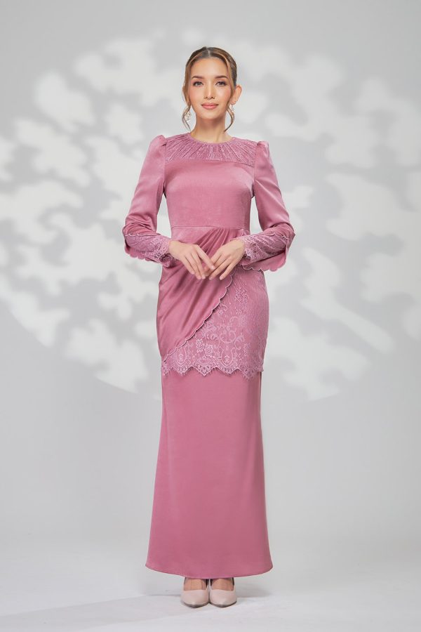 DAPHNE.DUSTYMAGENTA.6 DAPHNE.DUSTYMAGENTA.6