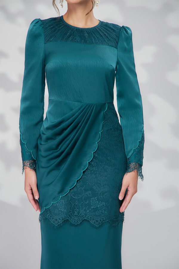 DAPHNE.EMERALDGREEN.3 DAPHNE.EMERALDGREEN.3