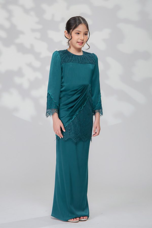 DAPHNE.KIDS.EMERALDGREEN.3 DAPHNE.KIDS.EMERALDGREEN.3