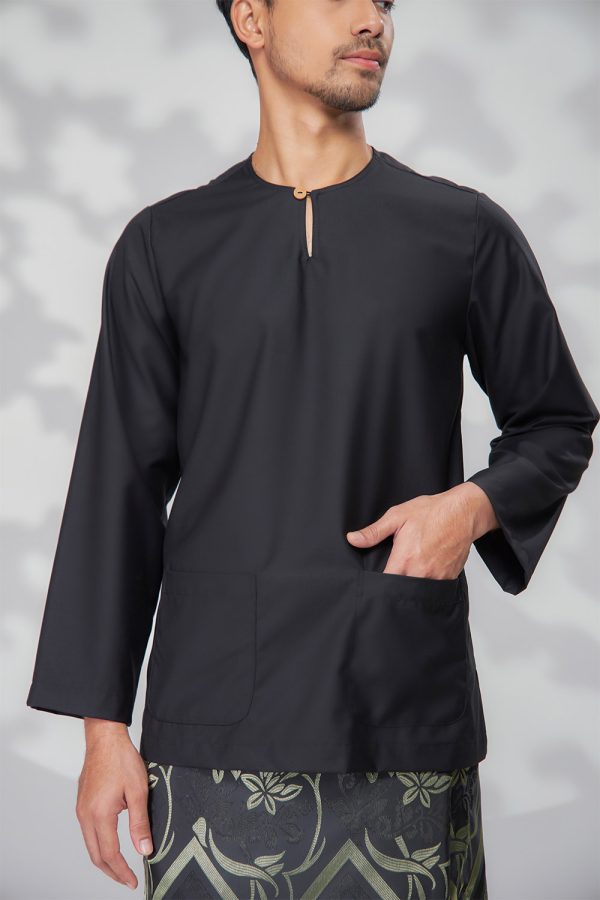 EDWARD.BLACK.4 EDWARD.BLACK.4