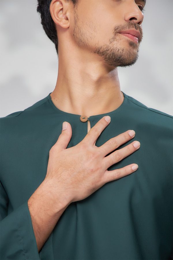 EDWARD.EMERALDGREEN.3 EDWARD.EMERALDGREEN.3