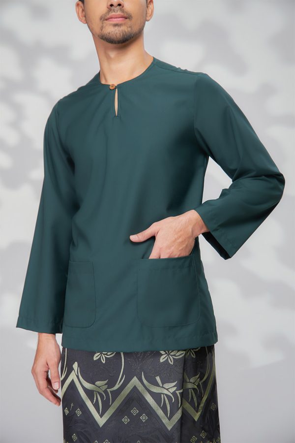 EDWARD.EMERALDGREEN.4 EDWARD.EMERALDGREEN.4