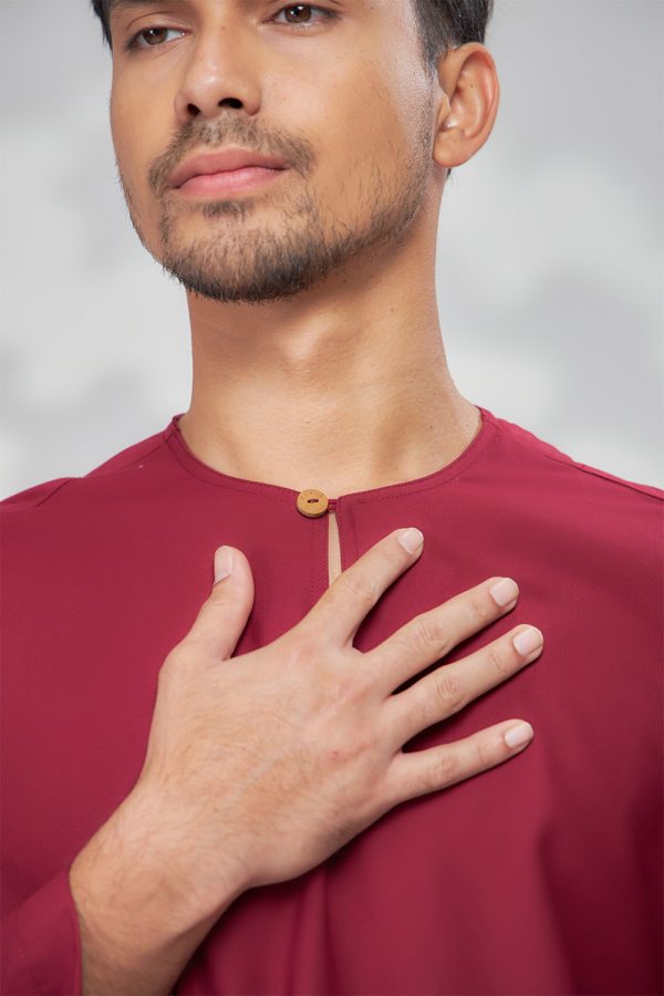 EDWARD.LMAROON.3 EDWARD.LMAROON.3