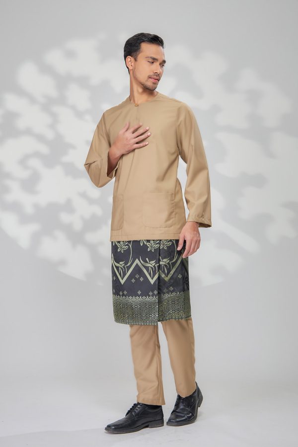 EDWARD.NUDEBROWN.5 EDWARD.NUDEBROWN.5