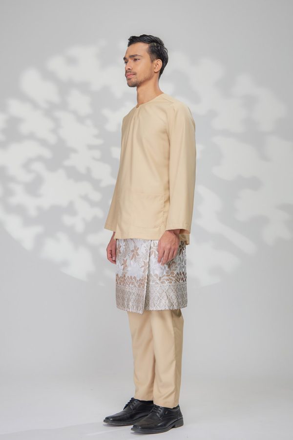 EDWARD.NUDE.2 EDWARD.NUDE.2