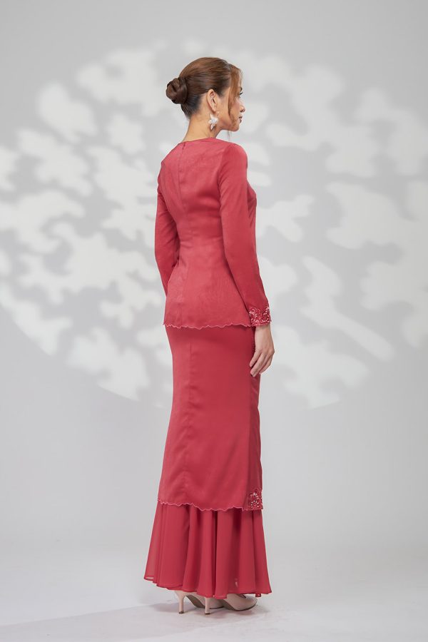 ELANOR.DUSTYRED.5 ELANOR.DUSTYRED.5