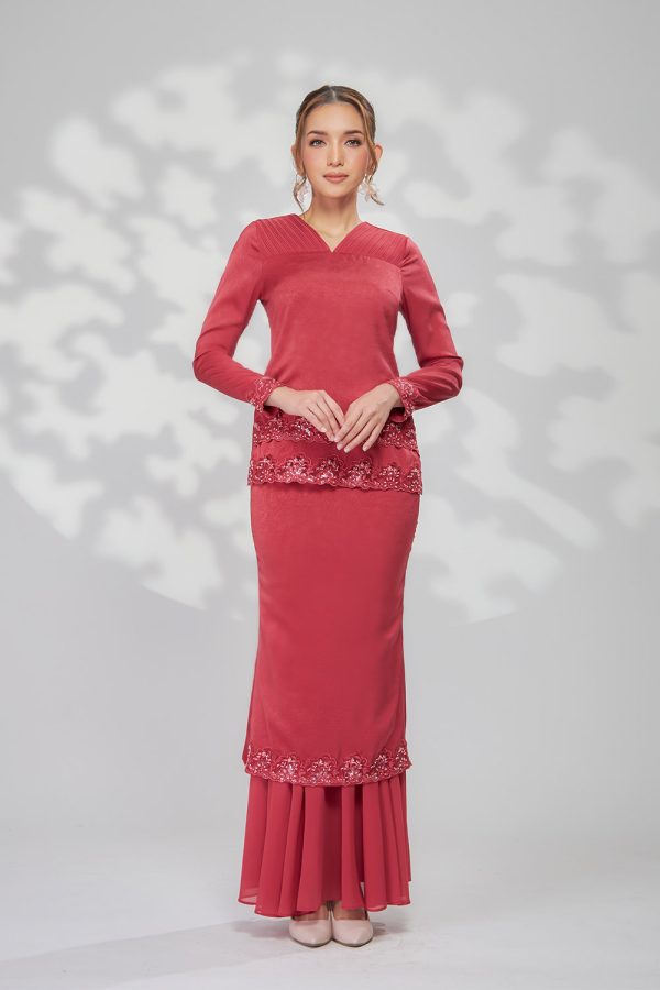 ELANOR.DUSTYRED.6 ELANOR.DUSTYRED.6