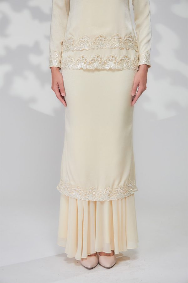 ELANOR.DUSTYYELLOW.4 ELANOR.DUSTYYELLOW.4