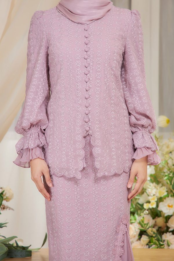 ELOISE.DUSTYLILAC.3 ELOISE.DUSTYLILAC.3