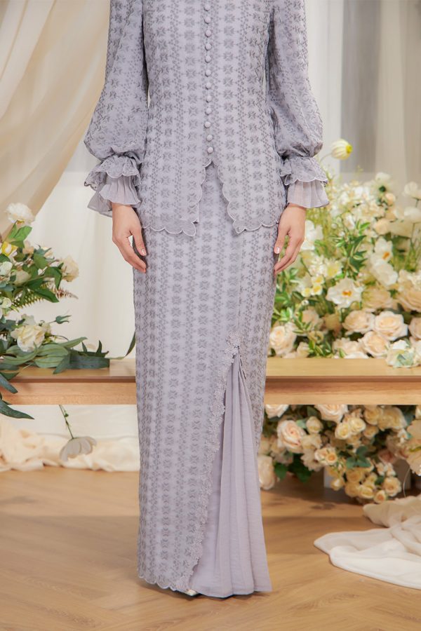 ELOISE.GREY.3 ELOISE.GREY.3