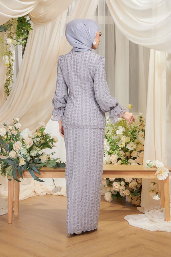 ELOISE.GREY.5 ELOISE.GREY.5