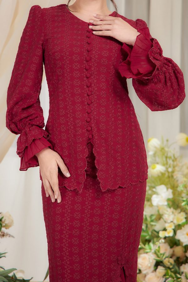 ELOISE.MAROON.3 ELOISE.MAROON.3