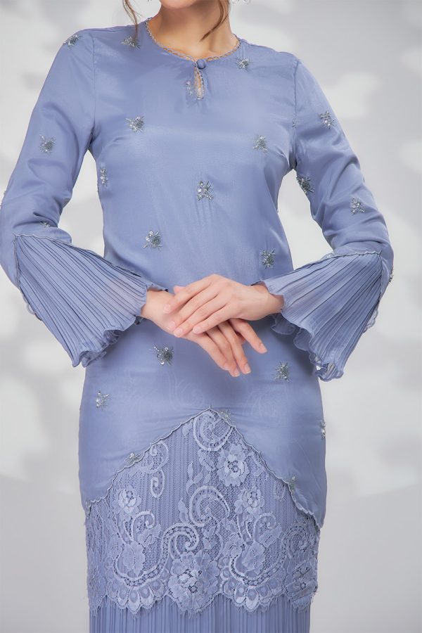 FRANCESCA.ASHBLUE.4 FRANCESCA.ASHBLUE.4