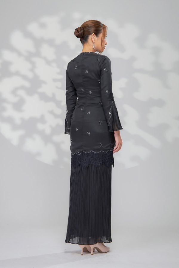 FRANCESCA.BLACK.6 FRANCESCA.BLACK.6