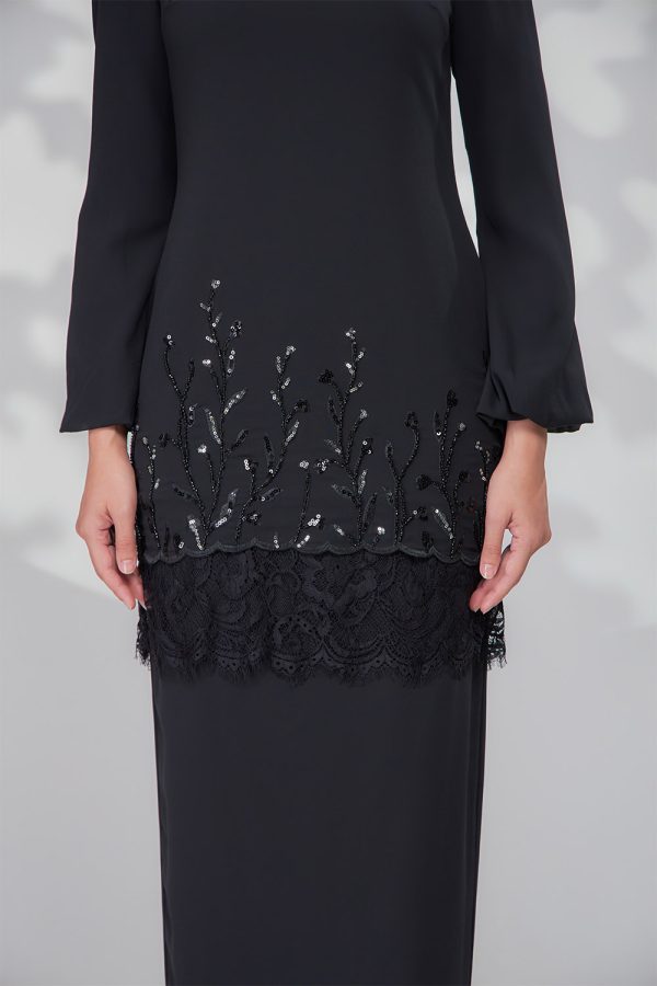 HANNAH.BLACK.4 HANNAH.BLACK.4