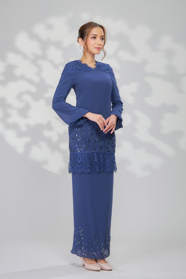 HANNAH.NAVYBLUE.3 HANNAH.NAVYBLUE.3