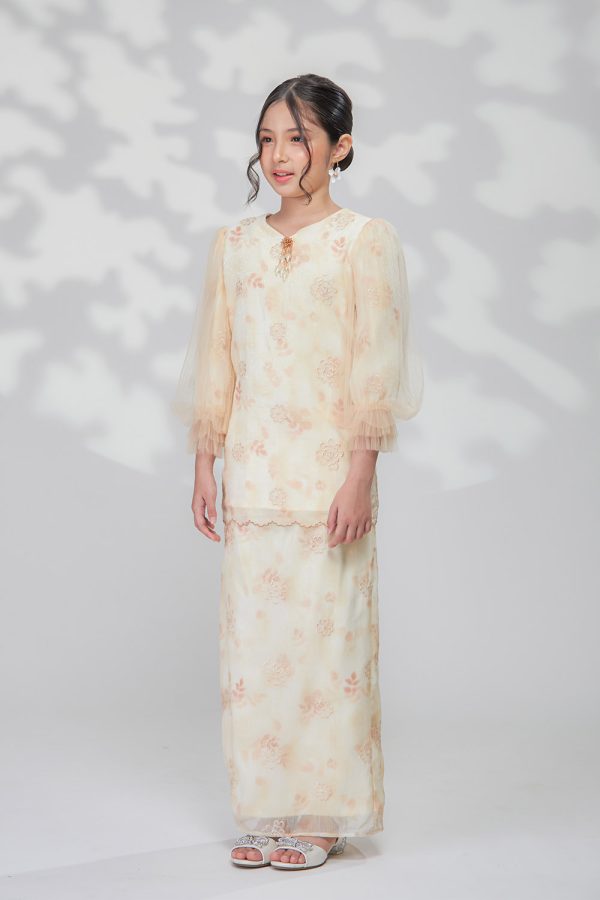 PENELOPE.KIDS.NUDE.2 PENELOPE.KIDS.NUDE.2