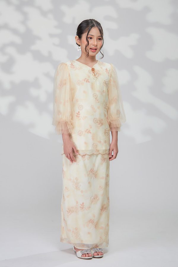 PENELOPE.KIDS.NUDE.3 PENELOPE.KIDS.NUDE.3