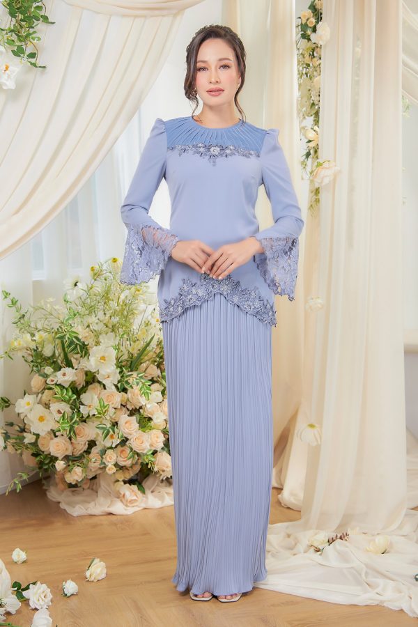 SELENA.BLUE.5 SELENA.BLUE.5