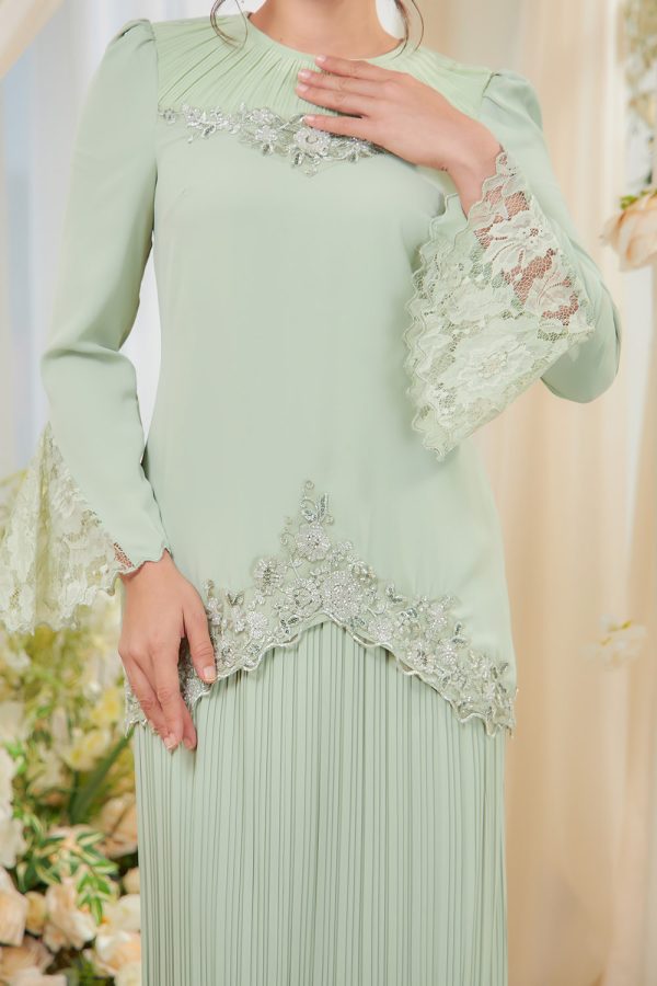 SELENA.MINTGREEN.3 SELENA.MINTGREEN.3