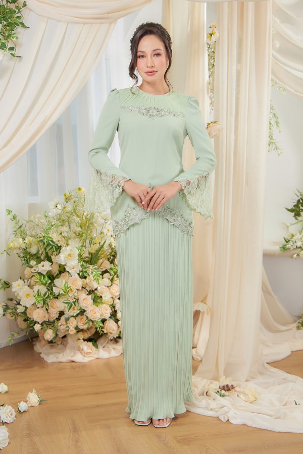 SELENA.MINTGREEN.5 SELENA.MINTGREEN.5