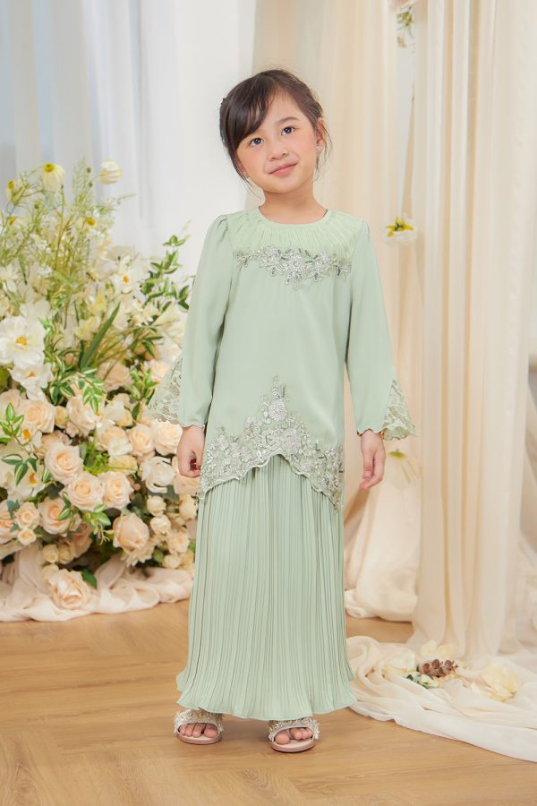 SELENA.MINTGREEN.KIDS.3 SELENA.MINTGREEN.KIDS.3