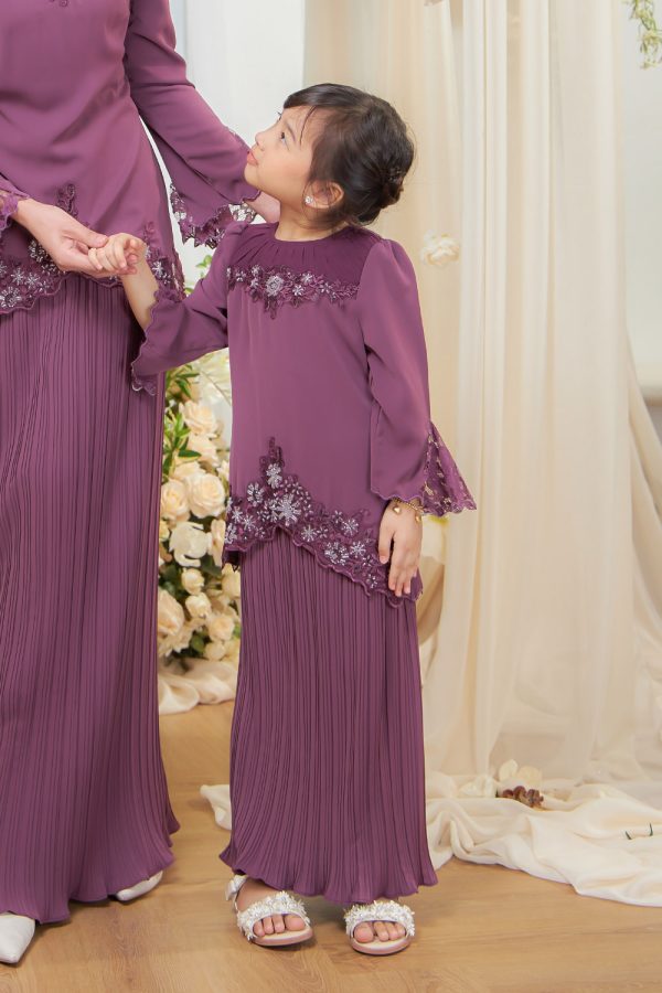 SELENA.PURPLE.KIDS.3 SELENA.PURPLE.KIDS.3