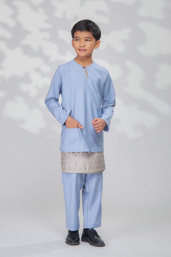 edward.boy.blue.5 edward.boy.blue.5