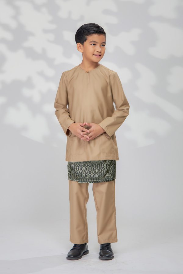 edward.boy.nudebrown.5 edward.boy.nudebrown.5